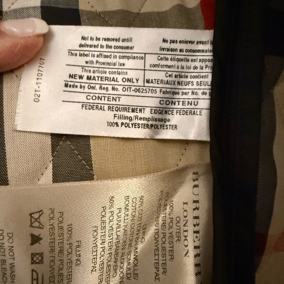 Burberry Black Quilted Jacket - Picture 5 of 8